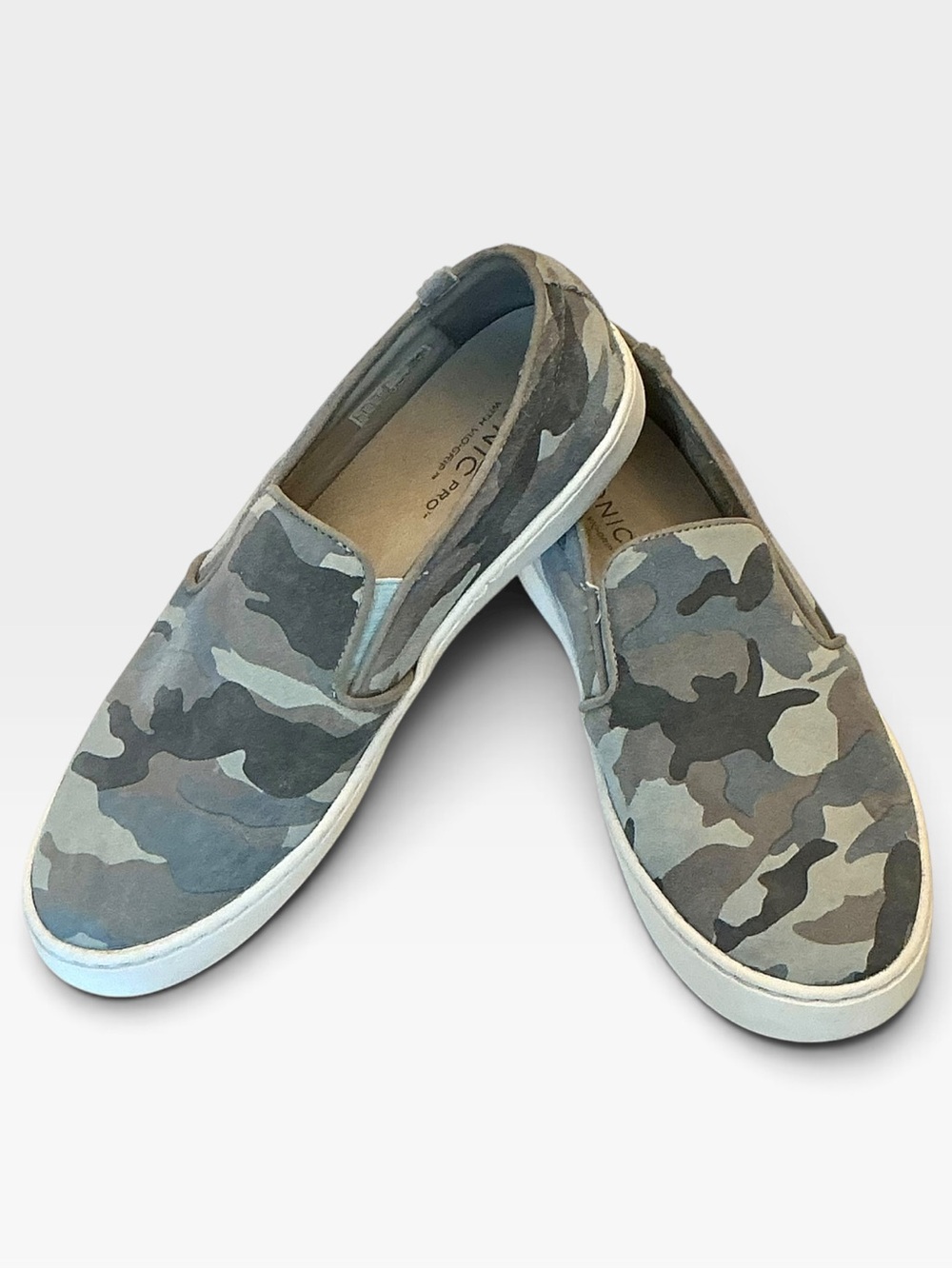 Vionic Avery Sneakers Grey Camo Suede Slip-ons Size-9.5